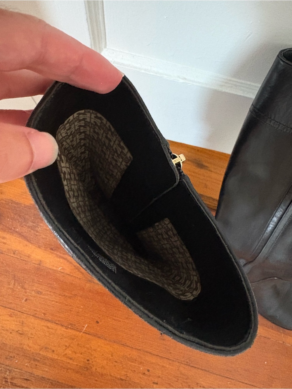 Tory Burch Black Leather Boots - Picture 4 of 9